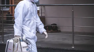 Jak wygląda transport sprzętu medycznego do domu? — kluczowe