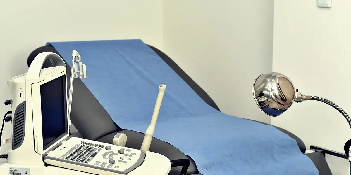 Zmiany hormonalne w życiu kobiety: Skuteczne metody wsparcia