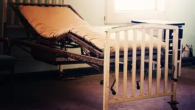 Jak wypożyczyć łóżko rehabilitacyjne? Formalności, koszty i 