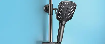 Jaki taboret pod prysznic dla seniora wybrać? Bezpieczne opc